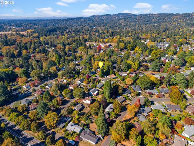 6407 Sw 47TH Pl, Portland, OR 97221