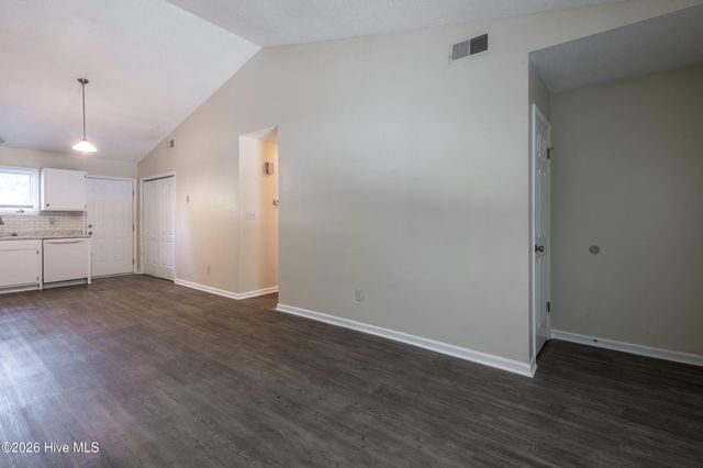 1934 White Hollow Drive A, Greenville, NC 27858