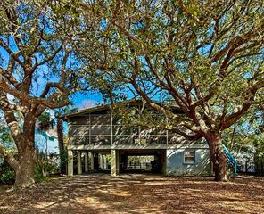 137 Eutaw Ln., Pawleys Island, SC 29585