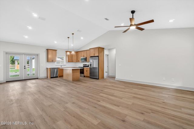 231 E STATE ROAD 100, San Mateo, FL 32187