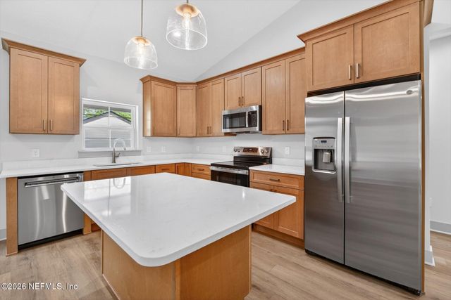 231 E STATE ROAD 100, San Mateo, FL 32187