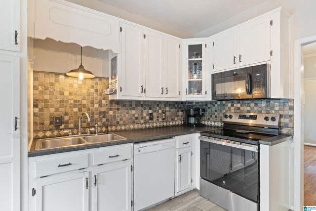 4010 MEADOWOOD DRIVE, Birmingham, AL 35242