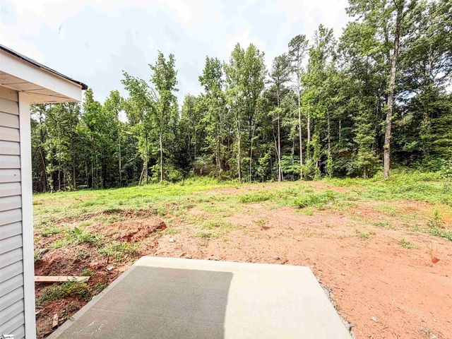 102 Heatherwood Drive, Gray Court, SC 29645