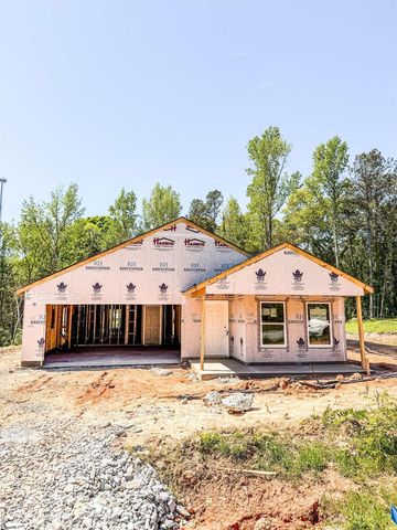 102 Heatherwood Drive, Gray Court, SC 29645