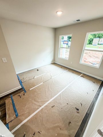 102 Heatherwood Drive, Gray Court, SC 29645