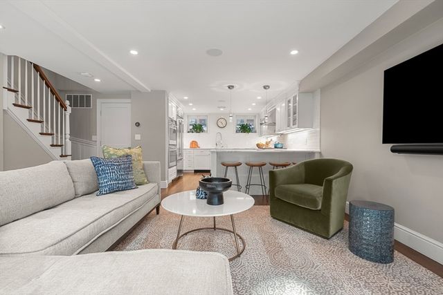 28 Bradford St, Boston, MA 02118