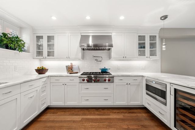 28 Bradford St, Boston, MA 02118