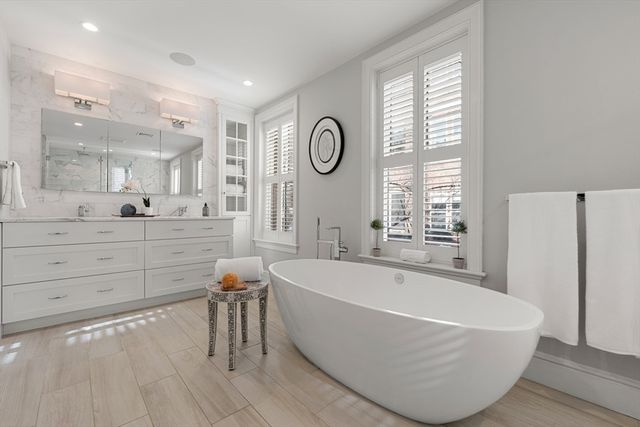 28 Bradford St, Boston, MA 02118