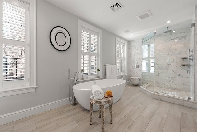 28 Bradford St, Boston, MA 02118