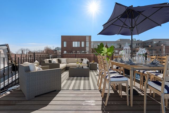 28 Bradford St, Boston, MA 02118