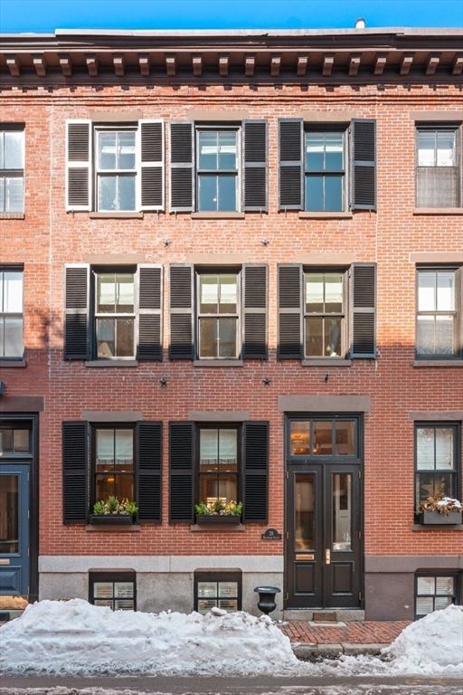 28 Bradford St, Boston, MA 02118