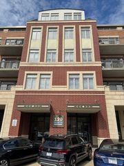 120 N Northwest Highway 310, Park Ridge, IL 60068