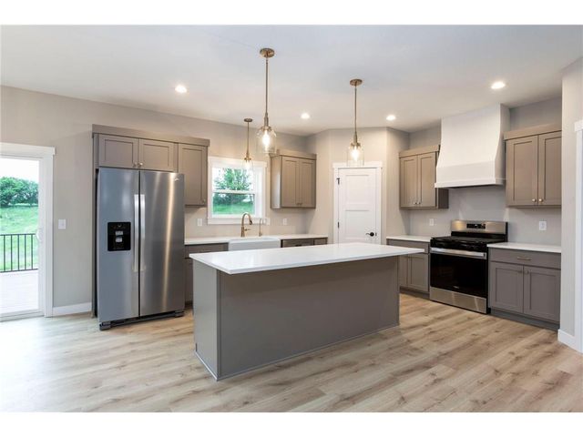 738 Magoo Road, Hudson, WI 54016
