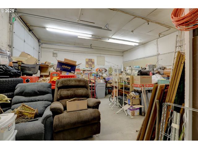 702 MYRTLE St, The Dalles, OR 97058