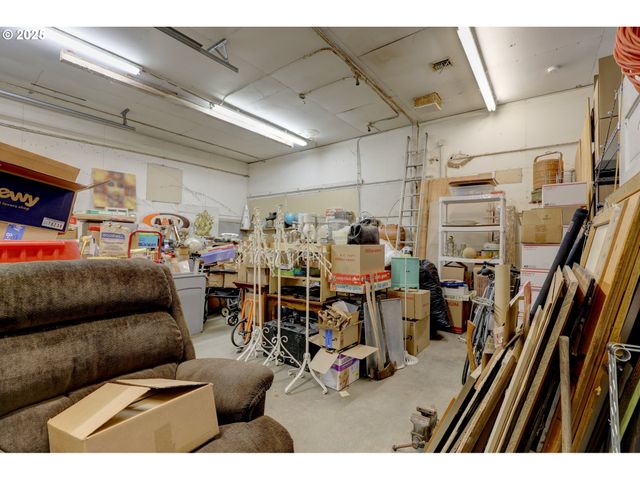 702 MYRTLE St, The Dalles, OR 97058