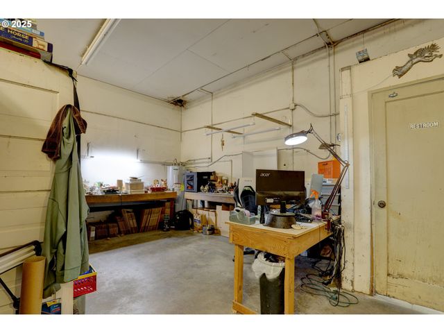 702 MYRTLE St, The Dalles, OR 97058