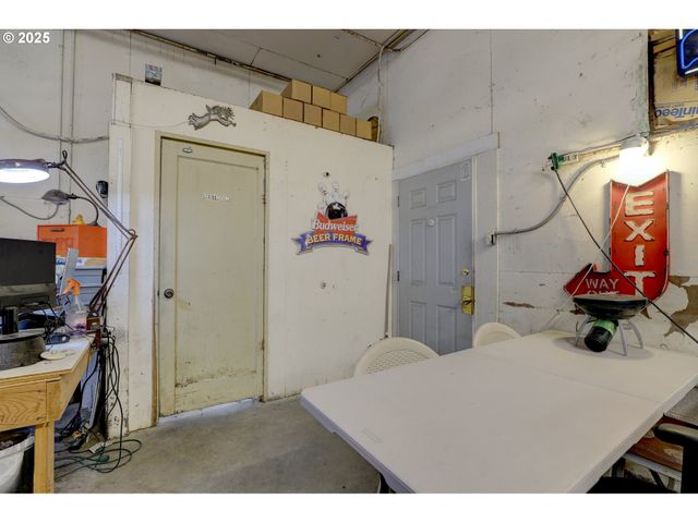 702 MYRTLE St, The Dalles, OR 97058