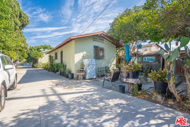 606 W 78th Street, Los Angeles, CA 90044