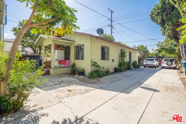 606 W 78th Street, Los Angeles, CA 90044