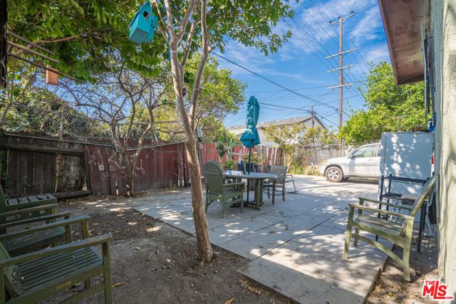 606 W 78th Street, Los Angeles, CA 90044