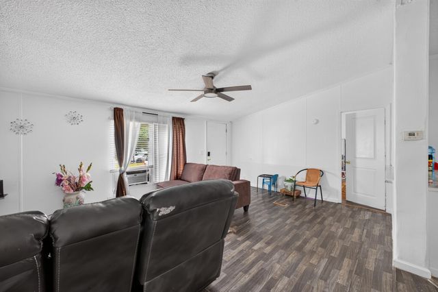 137 Glencrest Drive, Gaston, SC 29053