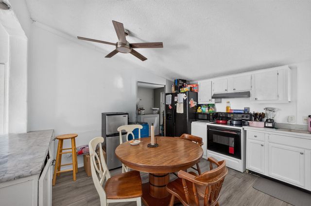 137 Glencrest Drive, Gaston, SC 29053