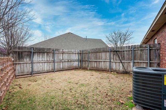 13821 Oxford Drive, Edmond, OK 73013