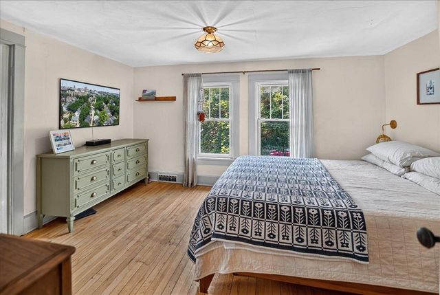 1013 Oakland Avenue, Madison, WI 53711