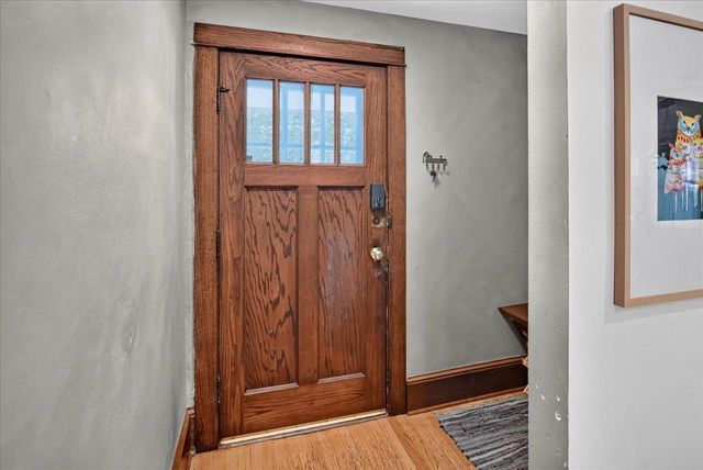 1013 Oakland Avenue, Madison, WI 53711