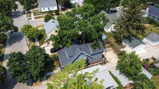 1013 Oakland Avenue, Madison, WI 53711