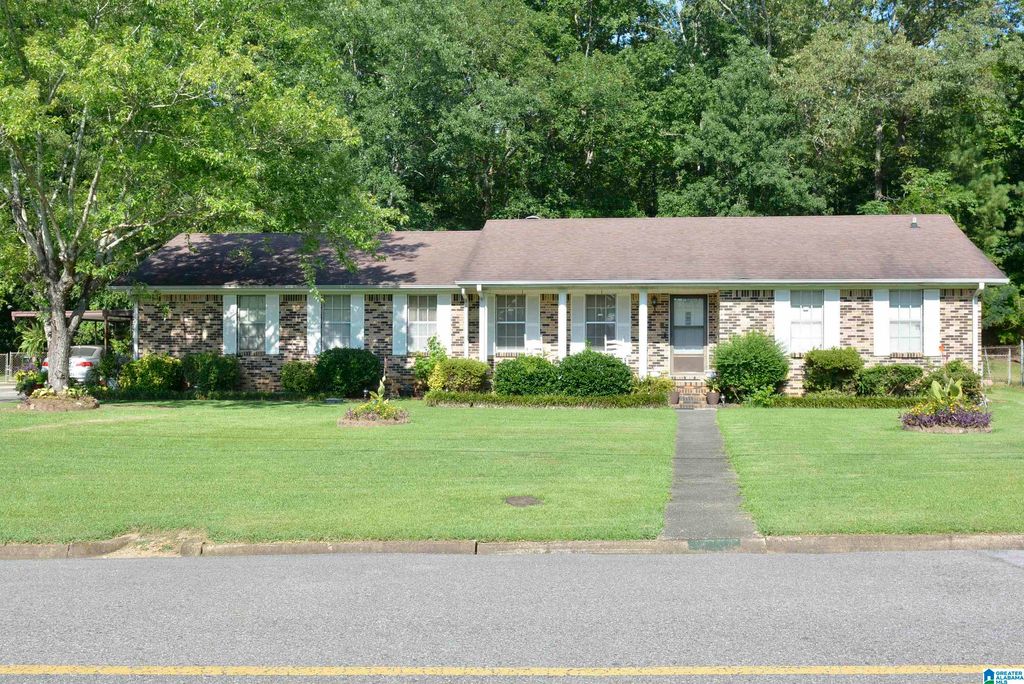 920 TOMAHAWK TRAIL E, Gadsden, AL 35903