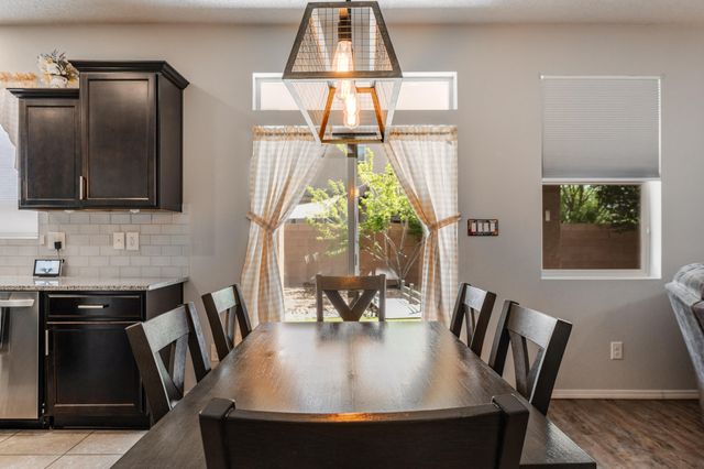 8800 Globe Street NW, Albuquerque, NM 87114