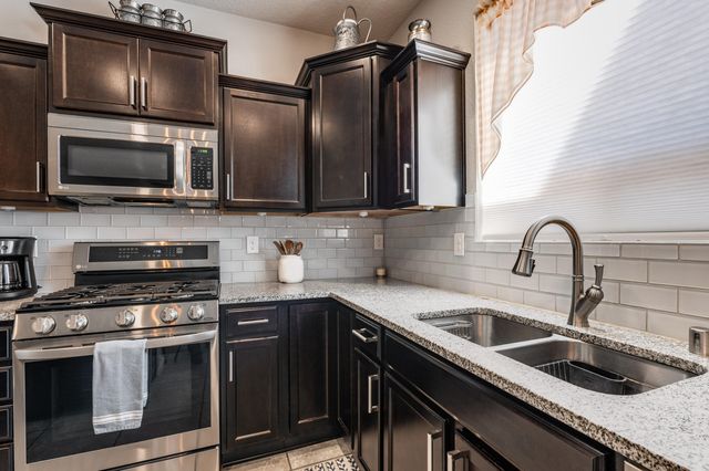 8800 Globe Street NW, Albuquerque, NM 87114