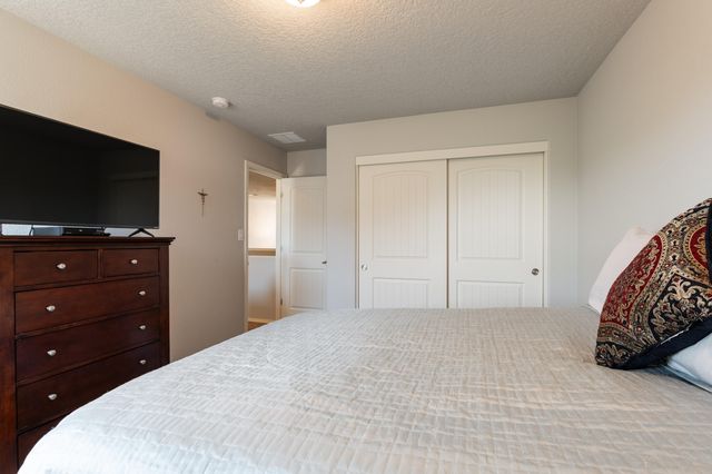 8800 Globe Street NW, Albuquerque, NM 87114