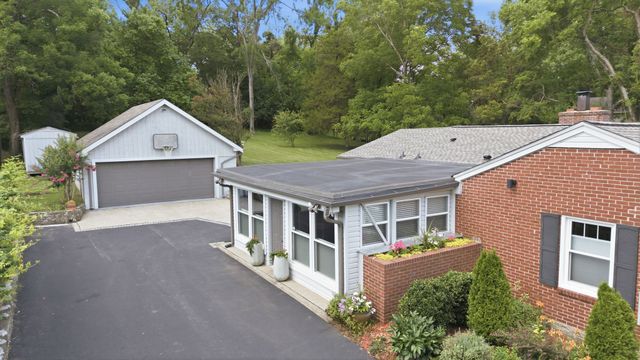 865 W Hillwood Dr, Nashville, TN 37205
