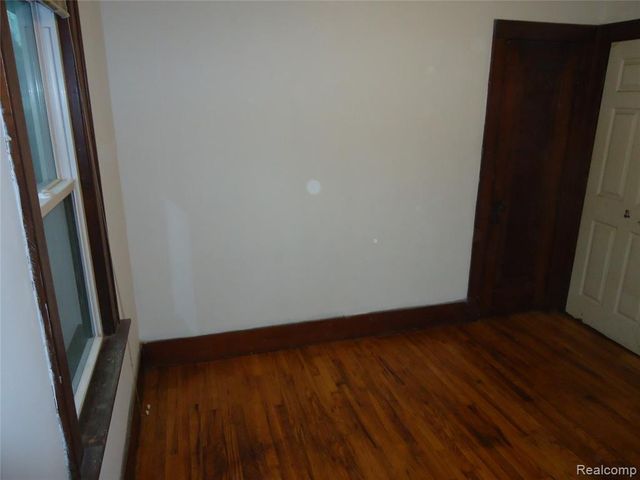 2274 N Carolina Street, Saginaw, MI 48602