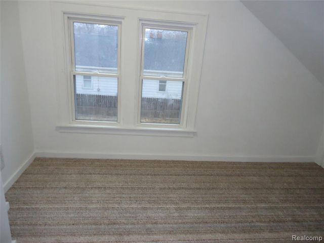 2274 N Carolina Street, Saginaw, MI 48602