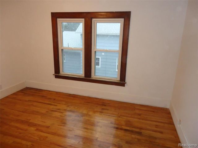 2274 N Carolina Street, Saginaw, MI 48602