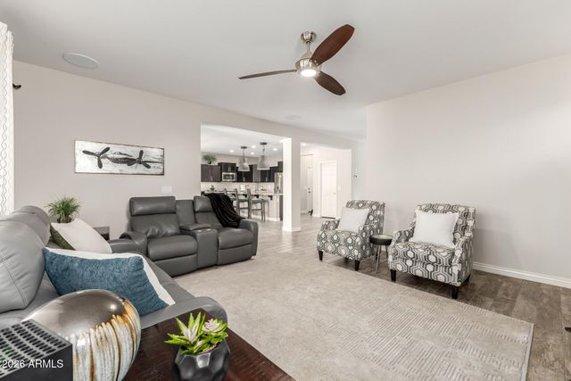 2398 E HAZELTINE Way, Gilbert, AZ 85298