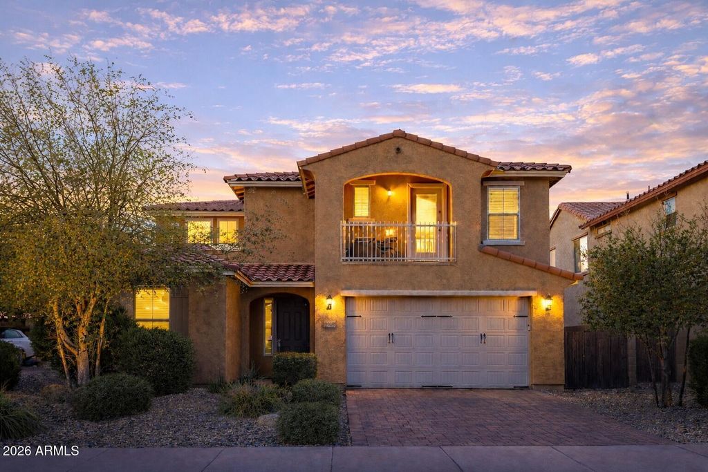 2398 E HAZELTINE Way, Gilbert, AZ 85298