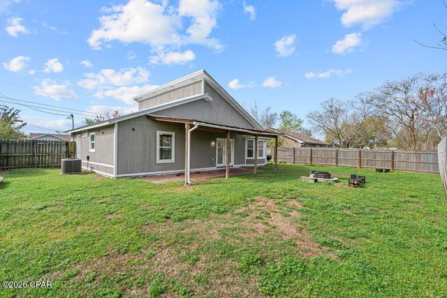 602 Sparrow Street, Lynn Haven, FL 32444