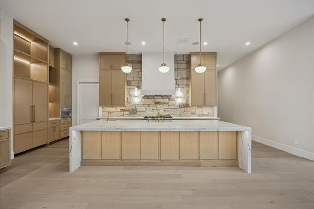 14106 Heatherfield Drive, Houston, TX 77079