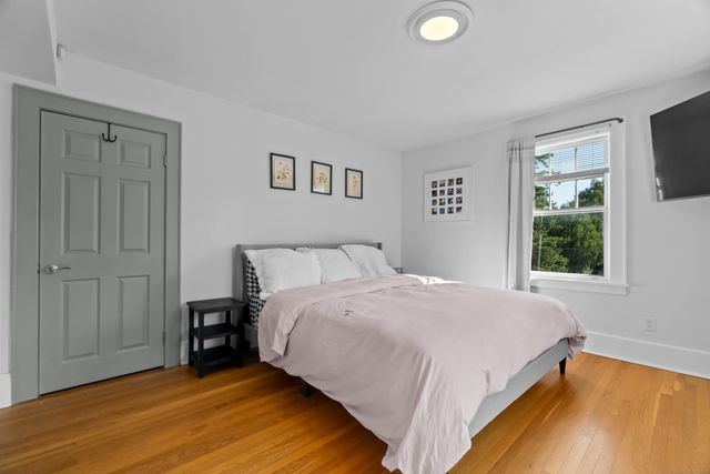 165 Plant Street, New London, CT 06320