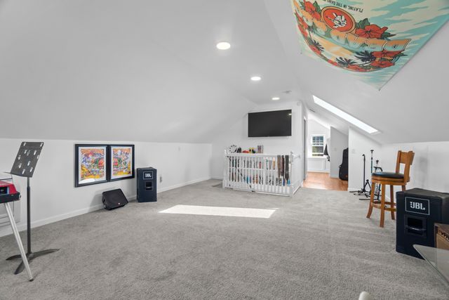 165 Plant Street, New London, CT 06320