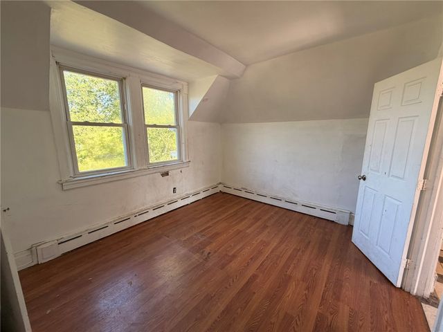 103 Romeyn St, Knoxville, PA 15210