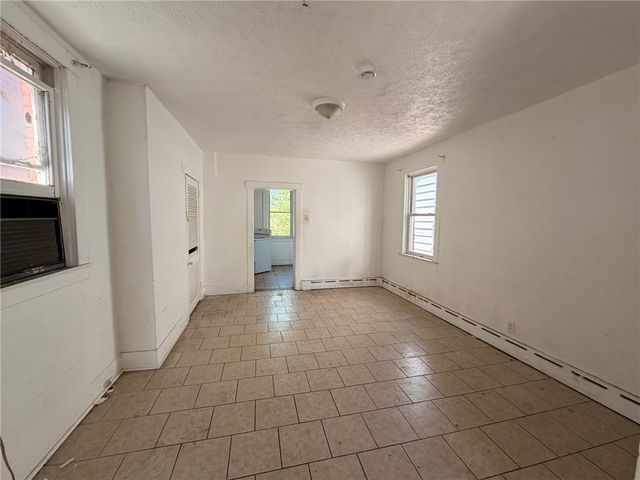103 Romeyn St, Knoxville, PA 15210