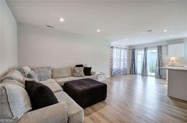 121 Chastain Drive SW, Cartersville, GA 30120