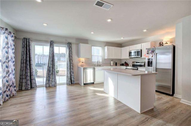 121 Chastain Drive SW, Cartersville, GA 30120