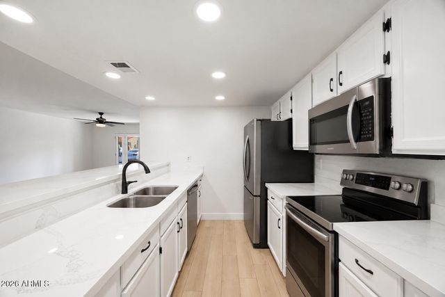 1021 S GREENFIELD Road 1204, Mesa, AZ 85206
