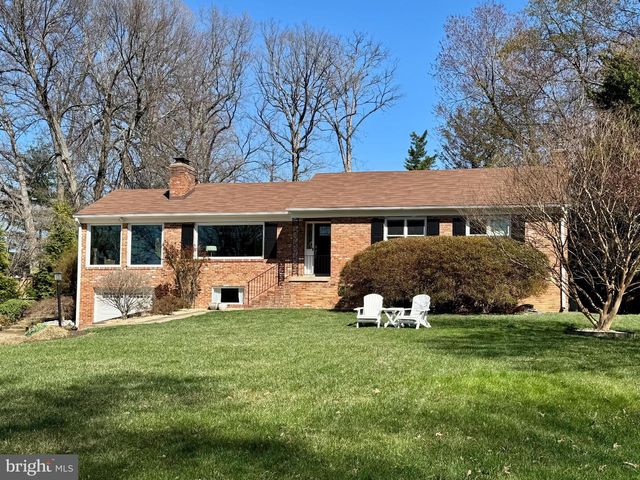 2807 MAPLE LN, Fairfax, VA 22031